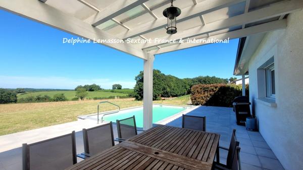 Magnifique vue, Maison contemporaine de plain pied avec piscine