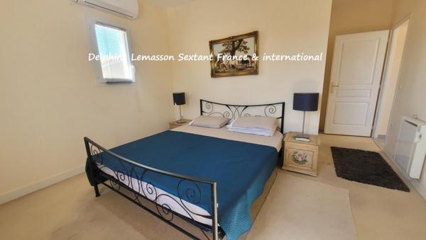 Magnifique vue, Maison contemporaine de plain pied avec piscine