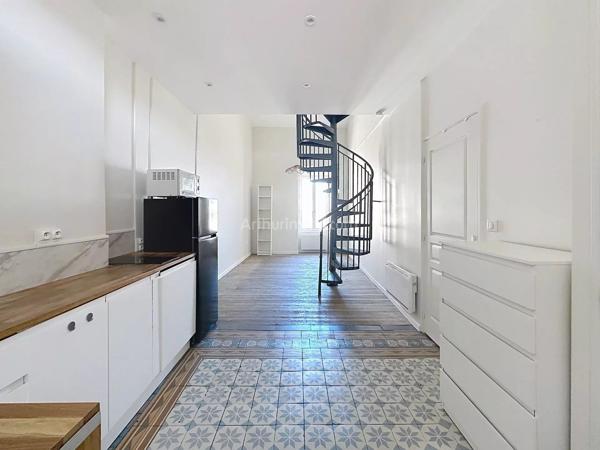 Location                                                      Appartement
                        
                     1 pièces                      25 m2                     à Roanne