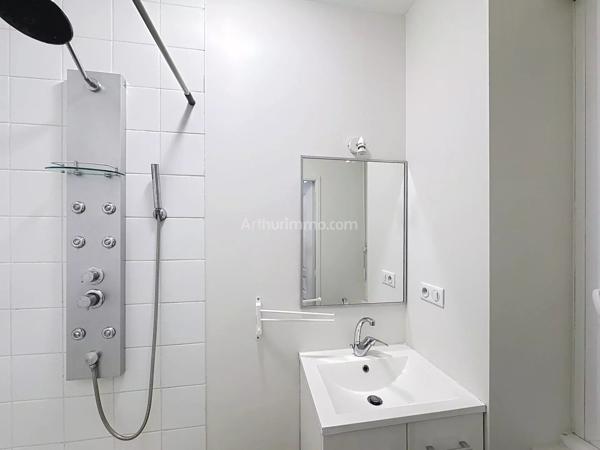 Location                                                      Appartement
                        
                     1 pièces                      25 m2                     à Roanne