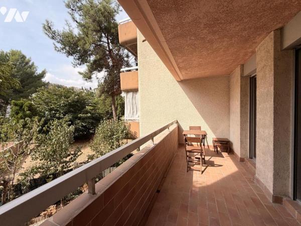 Nice Pasteur Bon voyage 2 pièces avec terrasse dans résidence securisée avec cave 