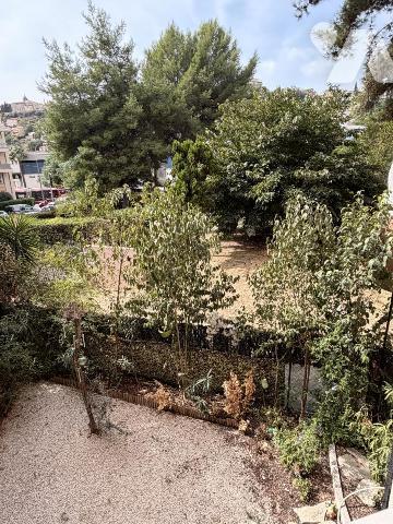 Nice Pasteur Bon voyage 2 pièces avec terrasse dans résidence securisée avec cave 