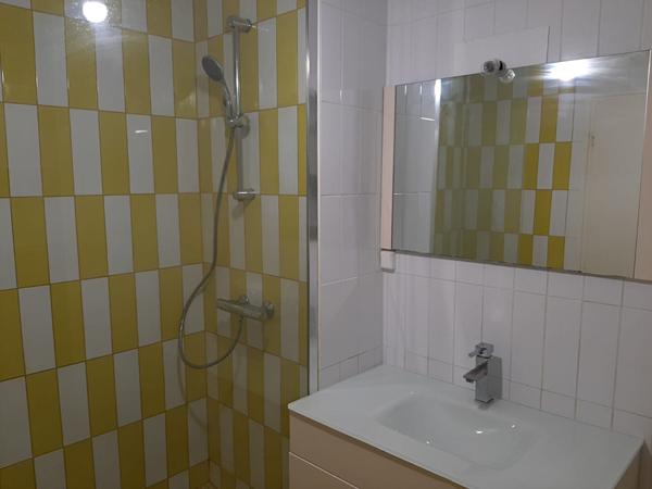 Bel appartement au rez de chaussée d'un résidence proche du centre ville de Bressuire