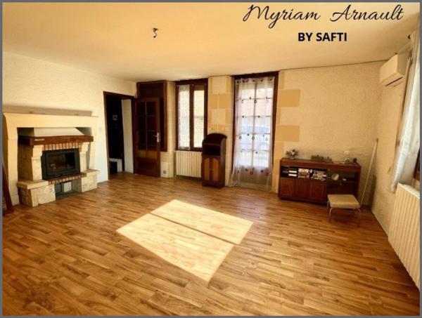 LONGERE 4 CHAMBRES DEPENDANCE TERRAIN 3007 m² POITIERS