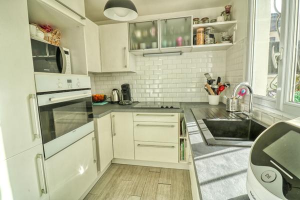 Appartement Antony 4 pièce(s) 58.60 m2, 2 chambres, 2 salles d'eau