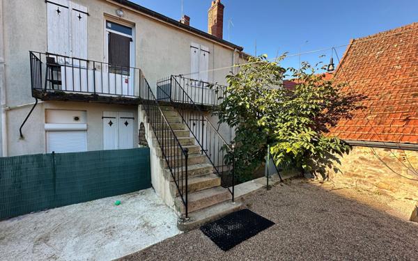 Immeuble à vendre    10 pièces •  Marmagne