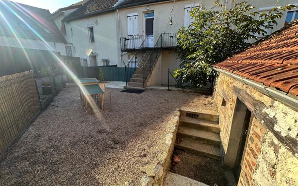 Immeuble à vendre    10 pièces •  Marmagne