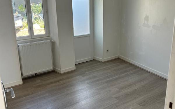 Immeuble à vendre    10 pièces •  Marmagne