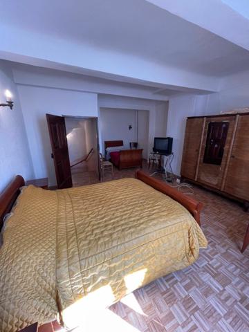 Maison à vendre    3 pièces •  Valensole