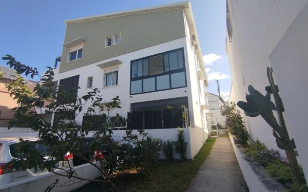 Appartement à louer    2 pièces •  Saint-Pierre