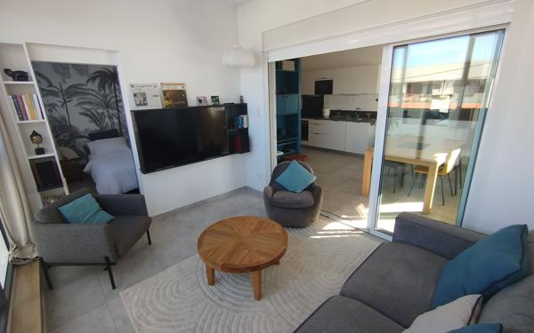 Appartement à louer    2 pièces •  Saint-Pierre