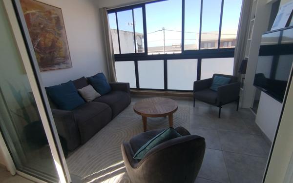 Appartement à louer    2 pièces •  Saint-Pierre