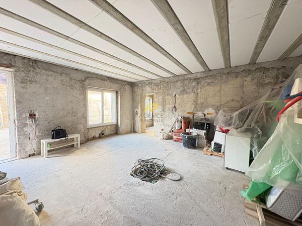 F2 - GROS TRAVAUX €145 000 ** - Référence 1992