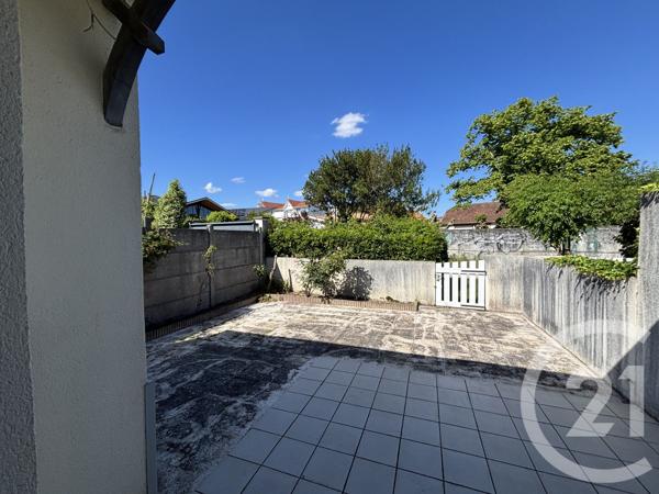 Appartement T3 à vendre  3 pièces - 64,70 m 2   ANDERNOS LES BAINS  - 33