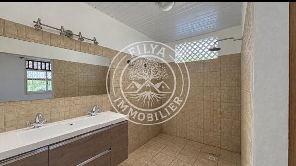 Maison ancienne à vendre, 4 pièces - MACOURIA 97355