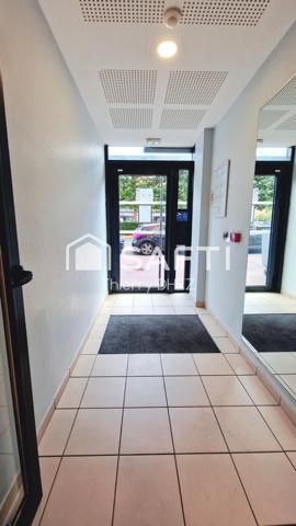 Résidence étudiante NEMEA 2016 - Studio garanti loué et meublé de 20,13m² en face du métro Eurotéléport et à 200m d