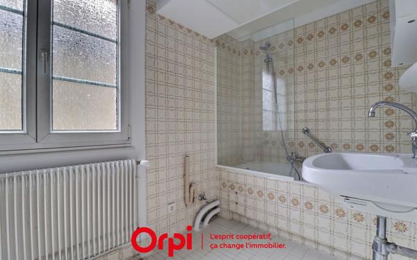 Appartement à louer    3 pièces • 74,81 m2 Erstein