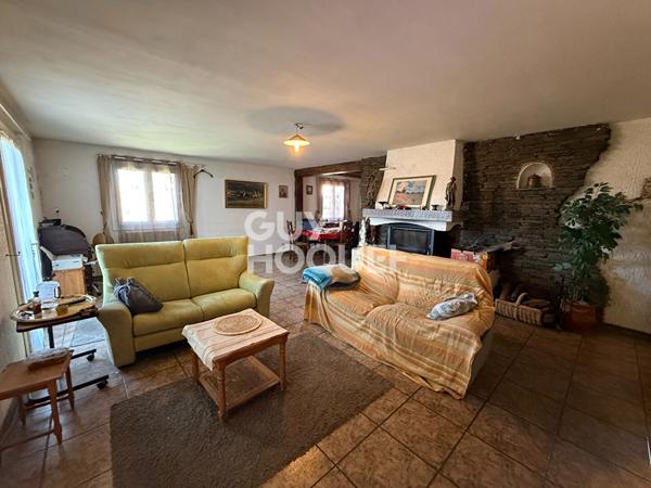À vendre à Cabestany (66330) Appartement spacieux en rez-de-jardin avec piscine et garage .