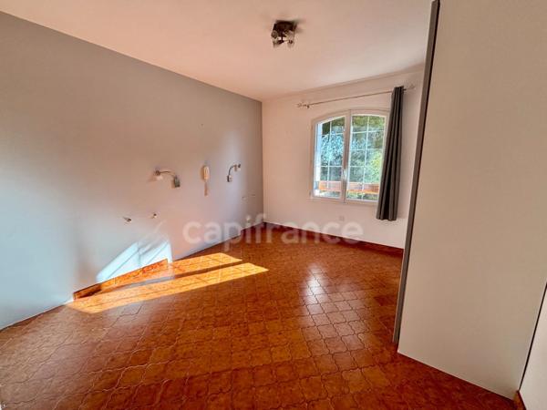 Maison à vendre 5 pièces LA CIOTAT (13)