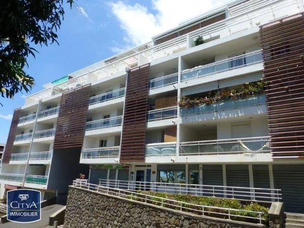 Appartement à louer 3 pièces 57.16m² Saint-Denis (97490)