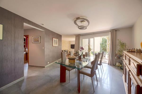 Maison à vendre à Chavagne - 7 pièces, 144 m²