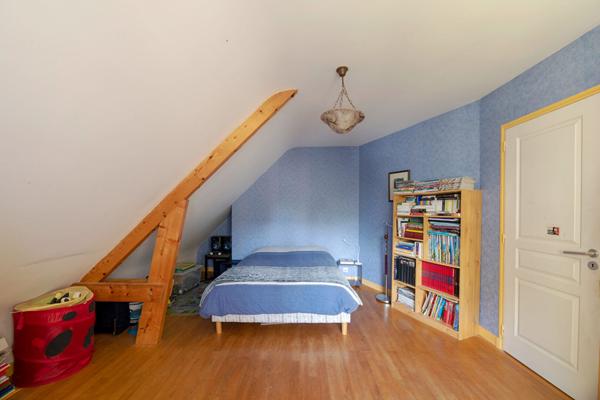 Maison à vendre à Chavagne - 7 pièces, 144 m²