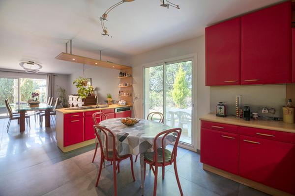 Maison à vendre à Chavagne - 7 pièces, 144 m²