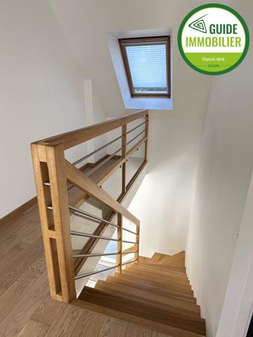MAISON RECENTE AVEC TROIS CHAMBRES PROCHE DU CENTRE DE GUIDEL.
