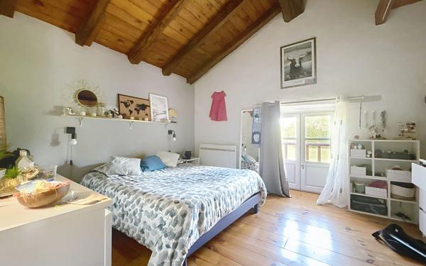 Maison à vendre    5 pièces • 181,57 m2 Briscous