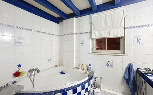 Maison à vendre    5 pièces • 181,57 m2 Briscous