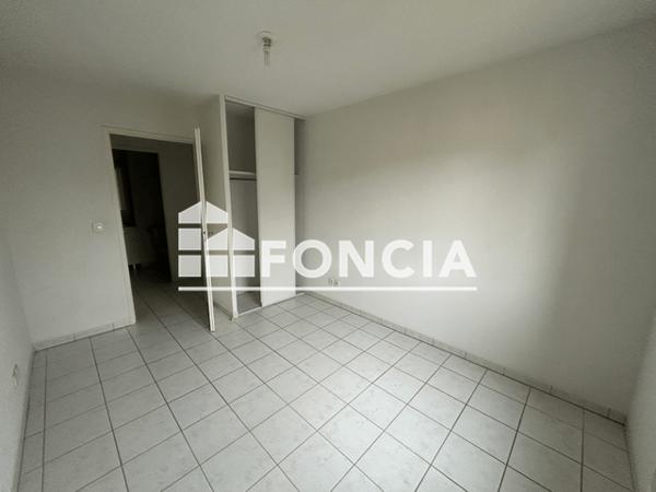 Location Appartement 2 pièces 40.71 m² - 54 RUE DE COQUARD Villeneuve Sur Lot 47300