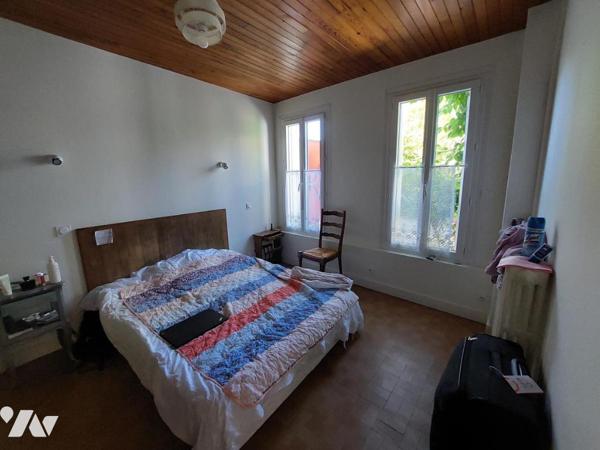 OLIVET - MAISON + MAISON D'AMIS + GARAGES + DEPENDANCE SUR TERRAIN DE 2612m²