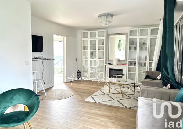 Pavillon 4 pièces de 82 m² à Montmirail (51210)