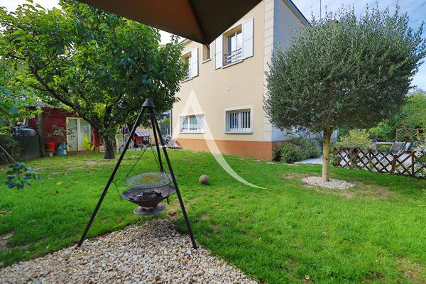 Maison Montesson - 7 pièce(s) - 140 m2