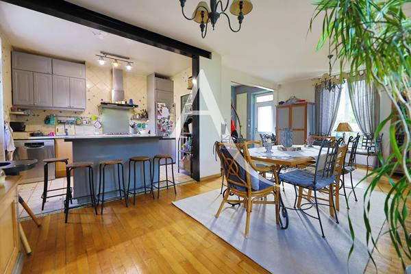 Maison Montesson - 7 pièce(s) - 140 m2