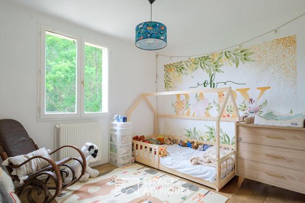 Maison familiale avec jardin boisé aux portes de Poitiers
