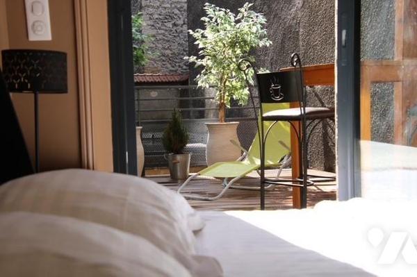 Hyper centre : appartement de 6 pièces avec terrasses