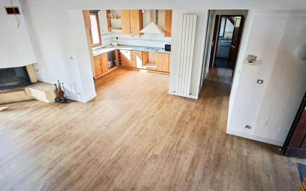 Maison à vendre    5 pièces • 105 m2 La Salvetat-Saint-Gilles