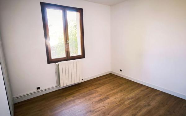 Maison à vendre    5 pièces • 105 m2 La Salvetat-Saint-Gilles