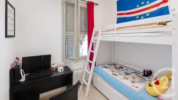 Appartement F3 à vendre  3 pièces - 50 m 2   NICE  - 06