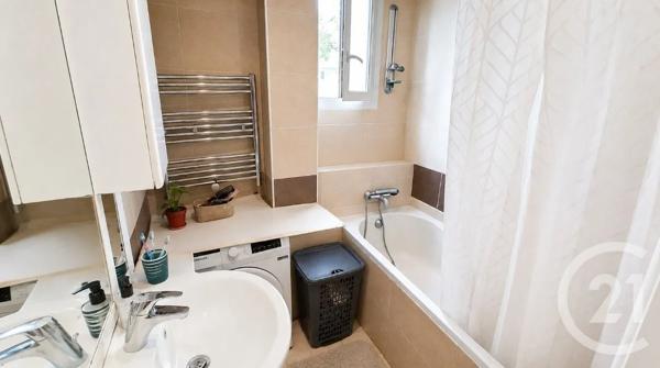 Appartement F3 à vendre  3 pièces - 50 m 2   NICE  - 06