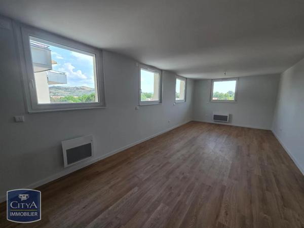 Appartement à louer 3 pièces 73.4m² Issoire (63500)