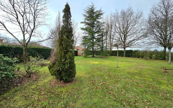 Maison à vendre    4 pièces •  Saint-André-Treize-Voies