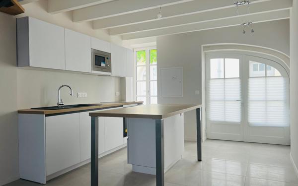 Maison à vendre    3 pièces • 51,99 m2 Saint-Martin-de-Ré