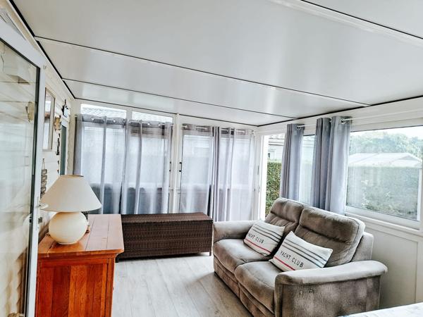 Mobil-home dans une résidence en bord de mer