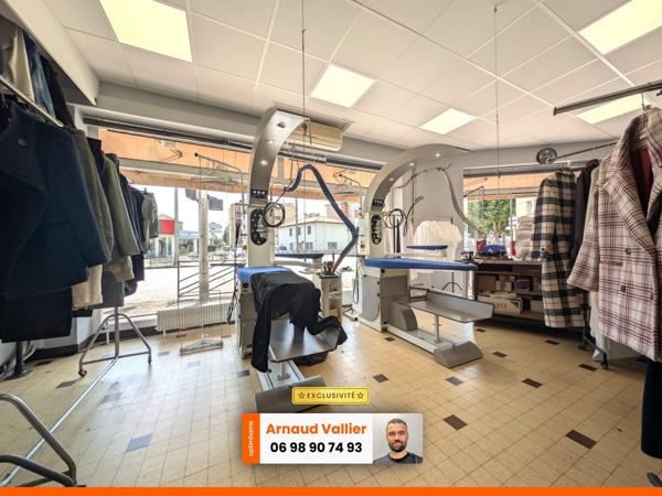 À VENDRE – PRESSING / BLANCHISSERIE – ROANNE CENTRE (42)