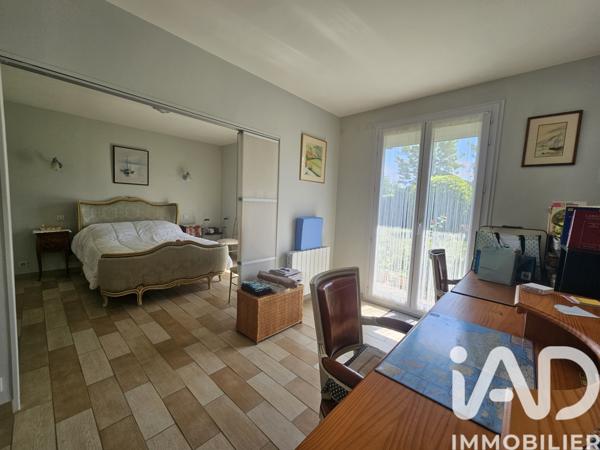Maison à vendre 7 pièces 139 m² Les Essarts-le-Roi
