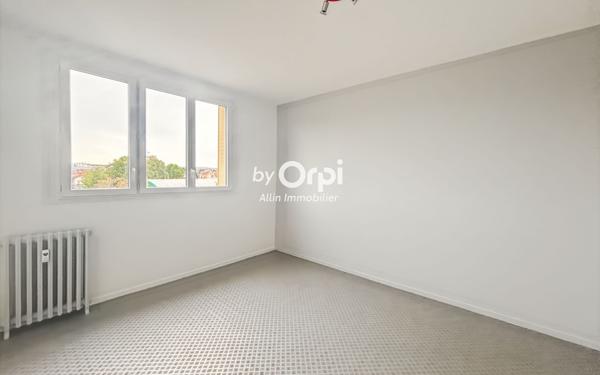 Appartement à vendre    3 pièces • 70,50 m2 Montluçon