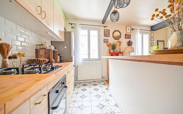 Appartement à vendre    5 pièces • 85,85 m2 Montreuil