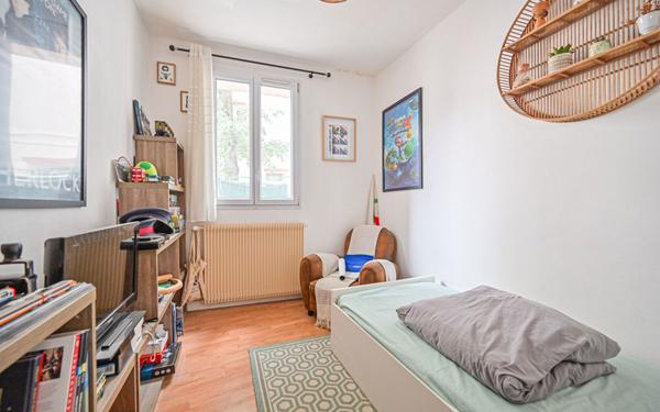 Appartement à vendre    5 pièces • 85,85 m2 Montreuil